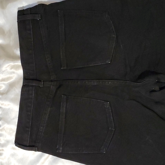 Uniqlo jeans - Picture 6 of 11